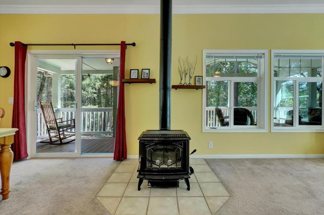 9718 Forsythe Rd, Dobbins, CA 95935