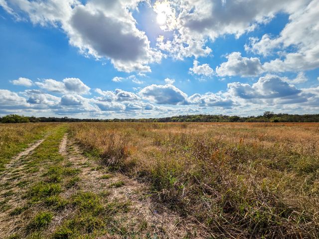 1412 CR 3830, Bonham, TX 75496