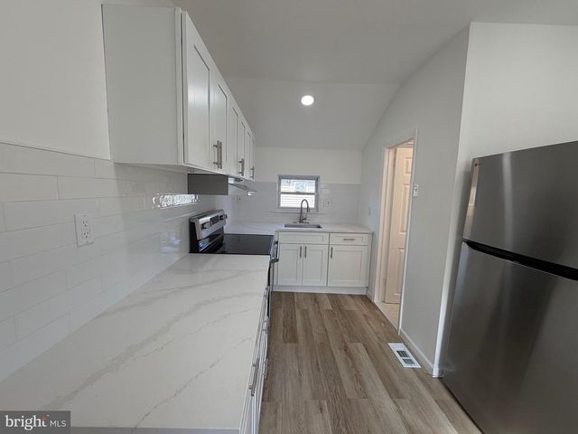 226 OUTLOOK BLVD, Keyport, NJ 07735