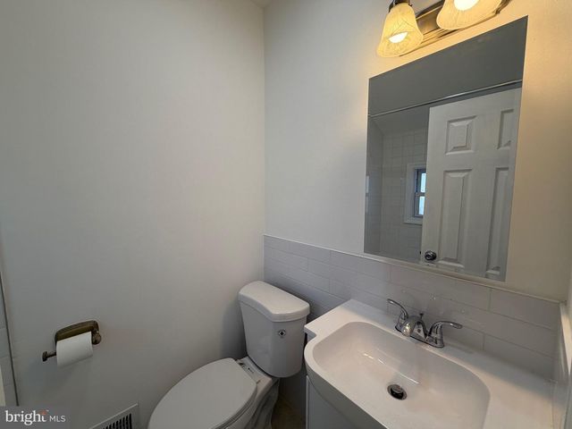 226 OUTLOOK BLVD, Keyport, NJ 07735
