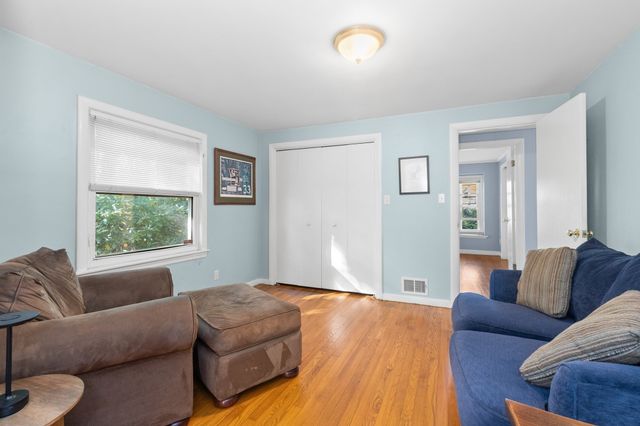 335 Essex Ave, Gloucester, MA 01930