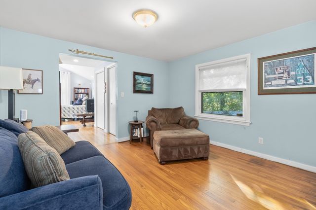 335 Essex Ave, Gloucester, MA 01930