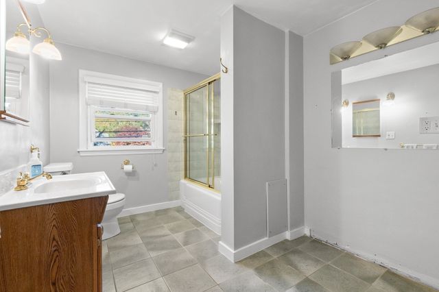 335 Essex Ave, Gloucester, MA 01930