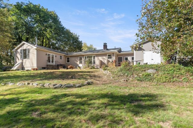 335 Essex Ave, Gloucester, MA 01930