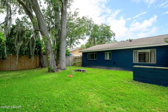 110 Cambridge Drive, Port Orange, FL 32127