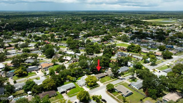 110 Cambridge Drive, Port Orange, FL 32127