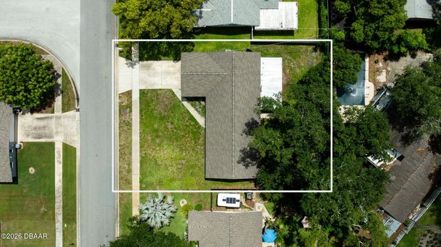 110 Cambridge Drive, Port Orange, FL 32127