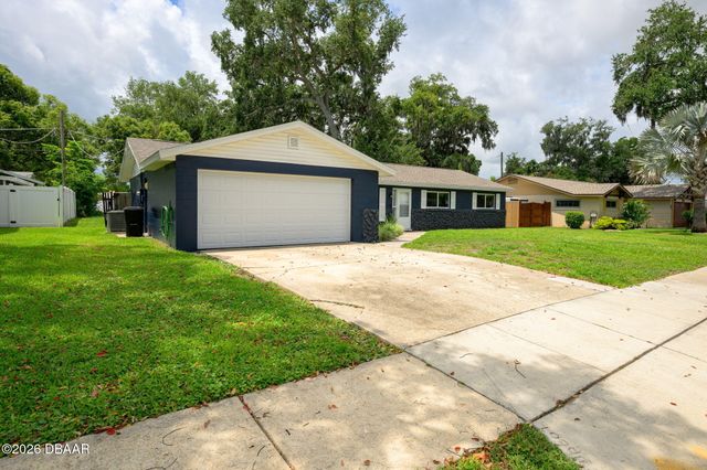 110 Cambridge Drive, Port Orange, FL 32127