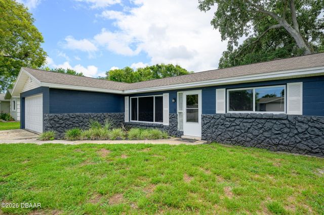 110 Cambridge Drive, Port Orange, FL 32127