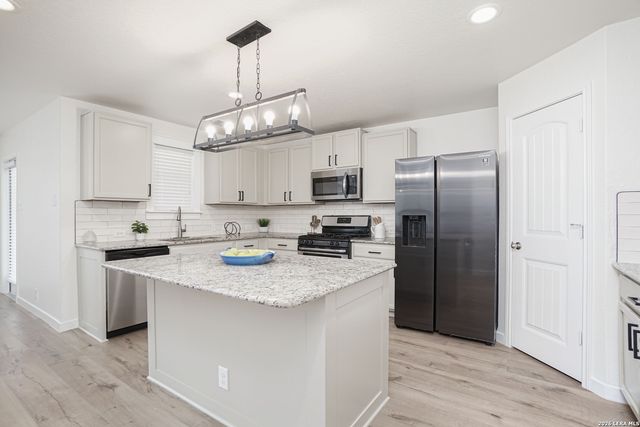 8723 Addison, San Antonio, TX 78254