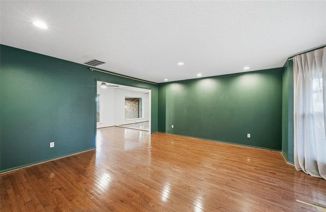 2216 NW 46th Street, Oklahoma City, OK 73112