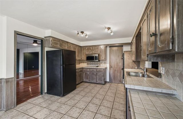 2216 NW 46th Street, Oklahoma City, OK 73112