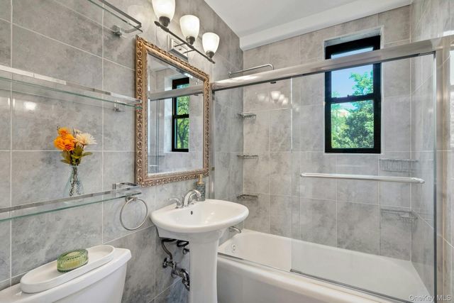 735 Kappock Street 8F, Bronx, NY 10463