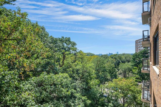 735 Kappock Street 8F, Bronx, NY 10463
