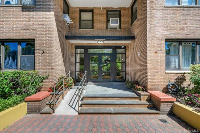 735 Kappock Street 8F, Bronx, NY 10463