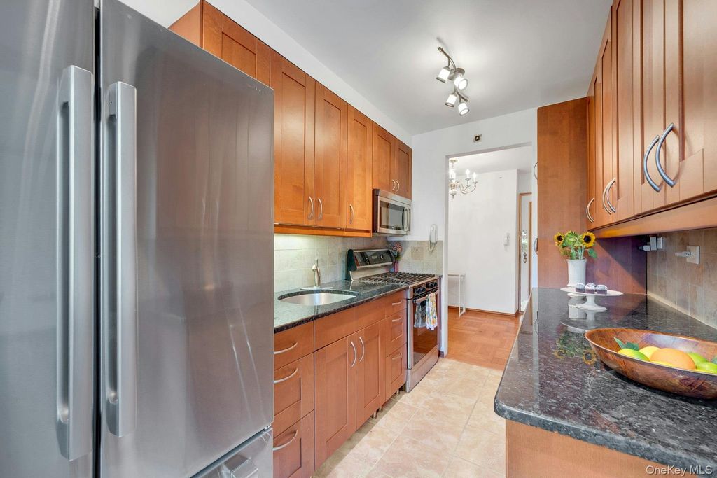 735 Kappock Street 8F, Bronx, NY 10463 — photo 4