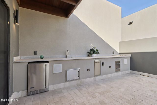 6525 E CAVE CREEK Road 22, Cave Creek, AZ 85331