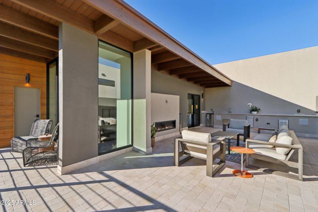 6525 E CAVE CREEK Road 22, Cave Creek, AZ 85331