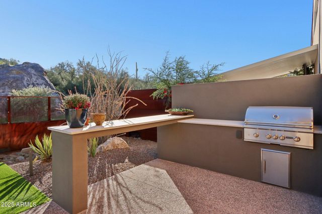 6525 E CAVE CREEK Road 22, Cave Creek, AZ 85331