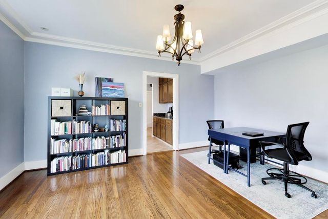 2041 W FARWELL Avenue 2E, Chicago, IL 60645