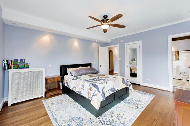 2041 W FARWELL Avenue 2E, Chicago, IL 60645