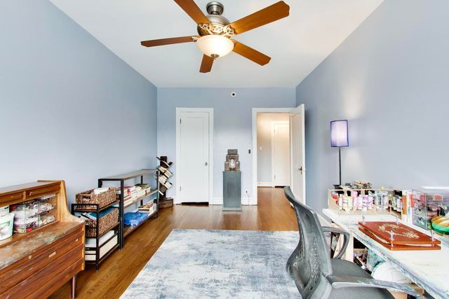 2041 W FARWELL Avenue 2E, Chicago, IL 60645