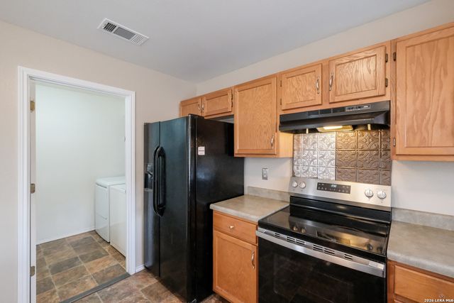 15423 Cog, Selma, TX 78154