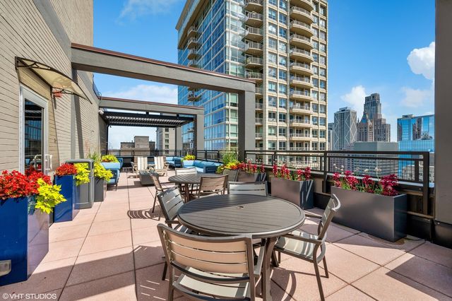 247 E CHESTNUT Street 1503, Chicago, IL 60611