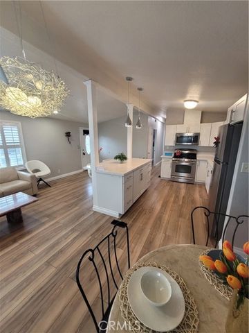 1201 W Valencia 150, Fullerton, CA 92833