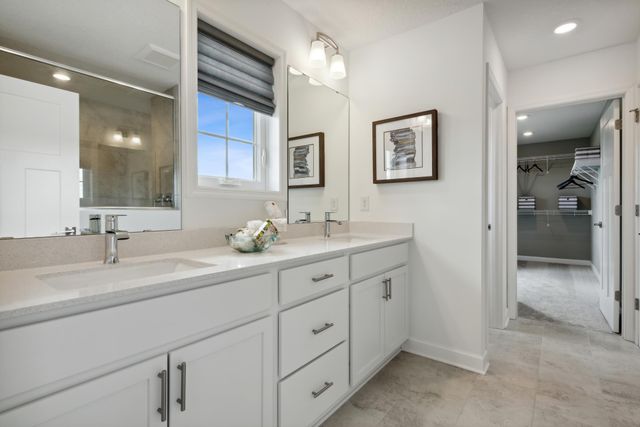 2702 Wood Duck Trail, Shakopee, MN 55379