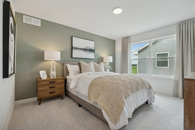 2702 Wood Duck Trail, Shakopee, MN 55379