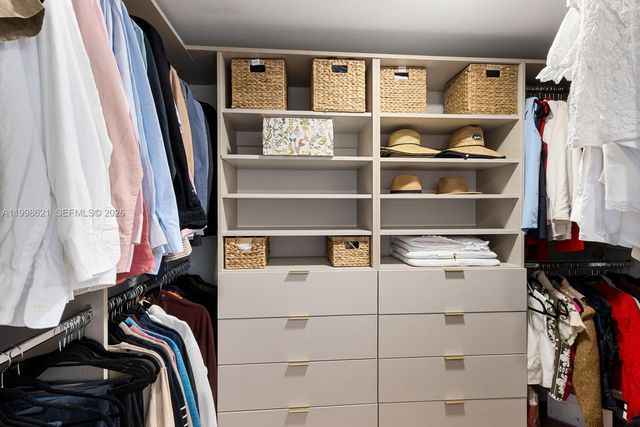 141 CRANDON BLVD 446, Key Biscayne, FL 33149