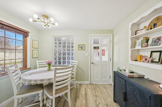 1838 Berkshire Road, Upper Arlington, OH 43221