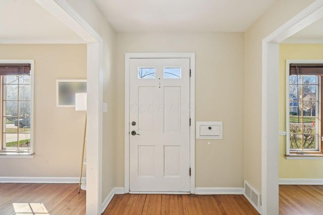 1838 Berkshire Road, Upper Arlington, OH 43221