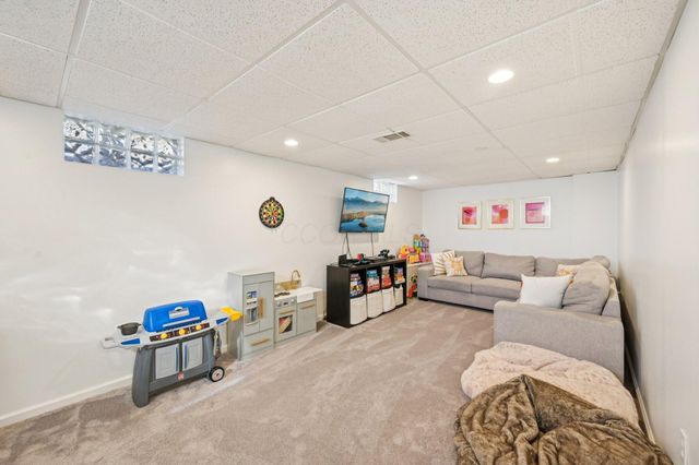 1838 Berkshire Road, Upper Arlington, OH 43221