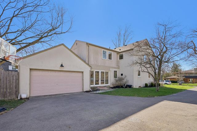 1838 Berkshire Road, Upper Arlington, OH 43221