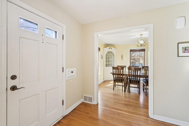 1838 Berkshire Road, Upper Arlington, OH 43221