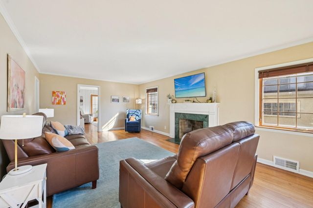 1838 Berkshire Road, Upper Arlington, OH 43221