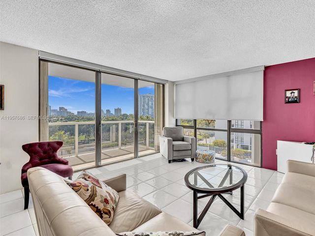 3675 N Country Club Dr 609, Aventura, FL 33180