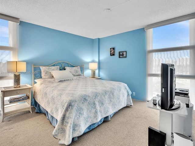 3675 N Country Club Dr 609, Aventura, FL 33180