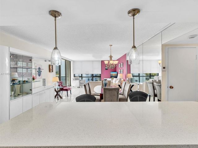 3675 N Country Club Dr 609, Aventura, FL 33180