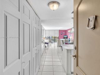 3675 N Country Club Dr 609, Aventura, FL 33180