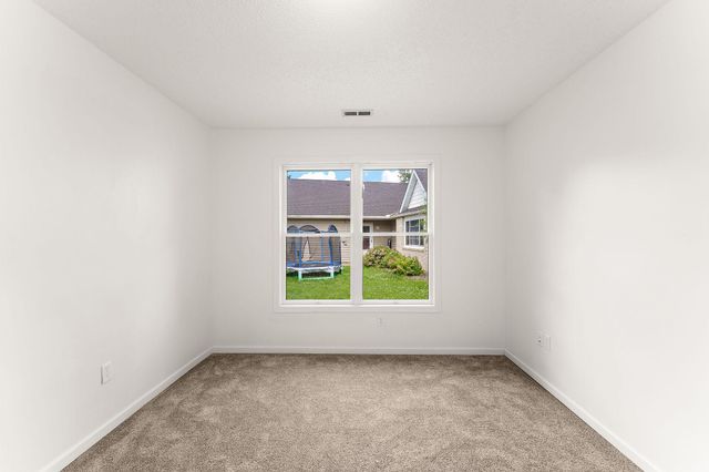 1825 Windmill Drive, Baldwin, WI 54002