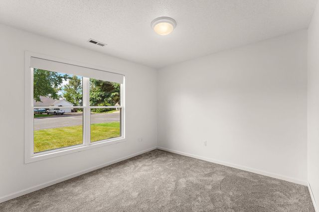 1825 Windmill Drive, Baldwin, WI 54002