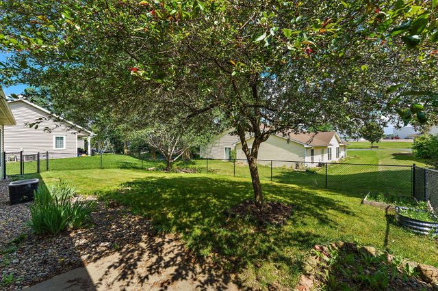 1825 Windmill Drive, Baldwin, WI 54002