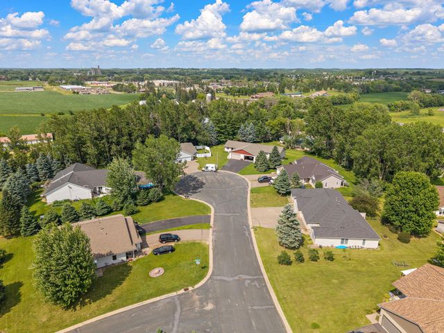 1825 Windmill Drive, Baldwin, WI 54002