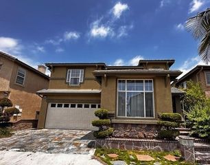 19 Sorbonne, Westminster, CA 92683