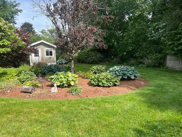15 Leonard Road, Framingham, MA 01701
