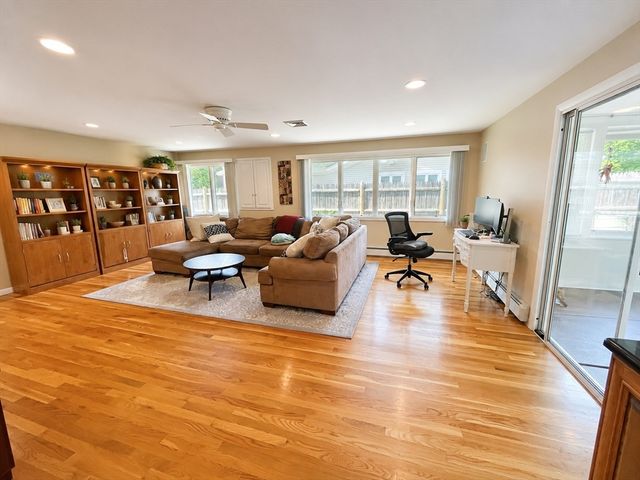 15 Leonard Road, Framingham, MA 01701