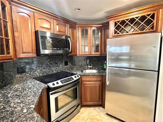 4040 Galt Ocean Drive 605, Fort Lauderdale, FL 33308